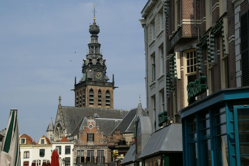 Nijmegen — 2013.05.31.090343 St. Stevenskerk Nijmegen.jpg
