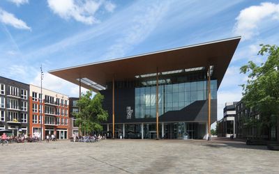 Leeuwarden — 20140531 Fries Museum Leeuwarden Fr NL.jpg