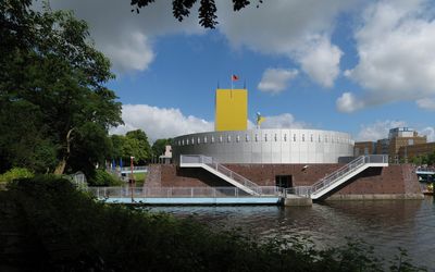 Groningen — 20140614 Groninger Museum Groningen NL.jpg