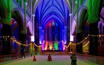 Gouda — 20181212 Gouwekerk ijsbaan1.jpg