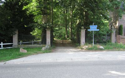 Hof van Twente — 2020-06-22 — Huis Diepenheim, toegangshek – 528088 - 1.jpg