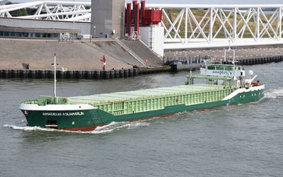 Papendrecht — Amadeus Aquamarijn (IMO 9223423).jpg
