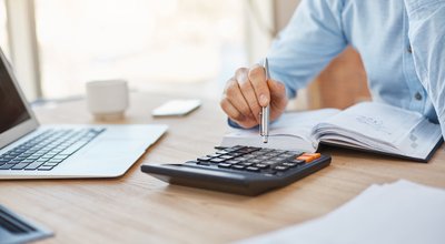 Boekhouder online in Amsterdam: hoe kies je rust en overzicht?