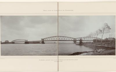 Baren-Drecht — Brug over de Oude Maas aanzicht vanaf de veerdam op de rechteroever Brug over de Oude Maas (serietitel), RP-F-1996-97.jpg