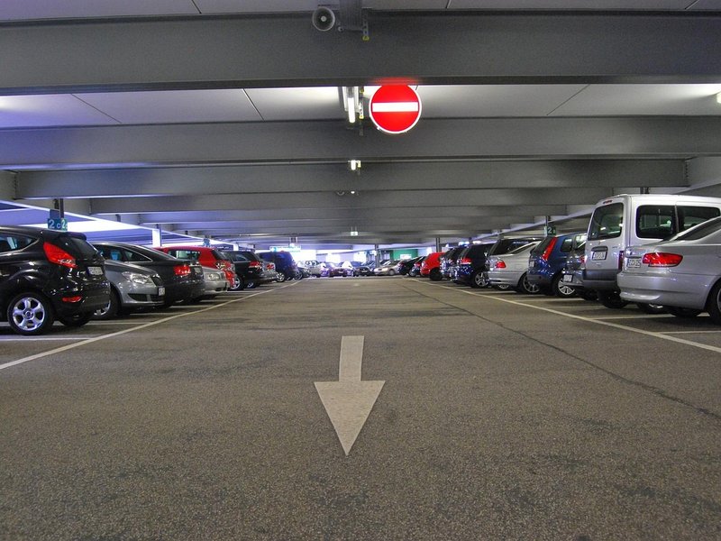 Slim je auto kwijt in de stad? Zo regel je het makkelijk én voordelig