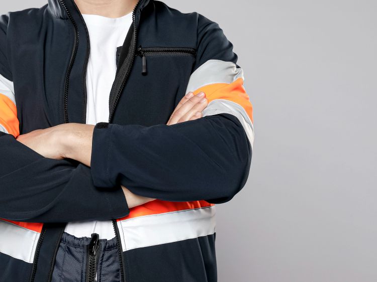 Wanneer is een softshell jas geschikt als werkjas en wanneer heb je een ander type bescherming nodig?
