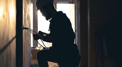 Elektricien in Den Bosch en Roosendaal: helder kijken naar elektra in huis en bedrijf