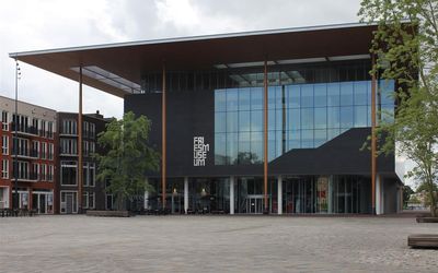 Leeuwarden — Fries Museum Wilhelminaplein Leeuwarden.jpg