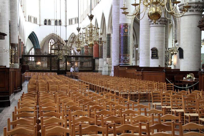 Haarlem — Haarlem-Sint-Bavokerk-30-zum Chor-2010-gje.jpg