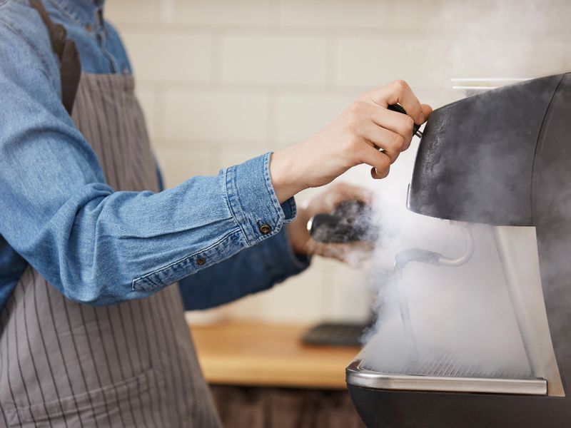 IJsmachines en Horeca koelkasten in Emmen: zo kies je apparatuur die jouw keuken echt ondersteunt