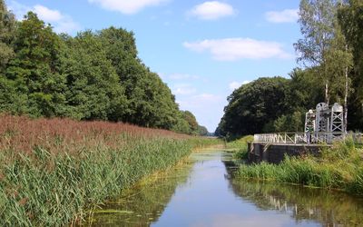 Almelo — Kanaal-Almelo-Nordhorn Stoneyschuiven.JPG