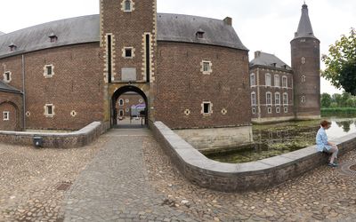 Heerlen — Kasteel Hoensbroek (4) (43285363575).jpg