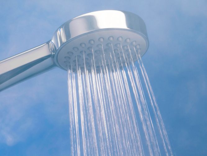 Legionella douchekoppen in Amsterdam: begint u bij de douche, of bij het plan?