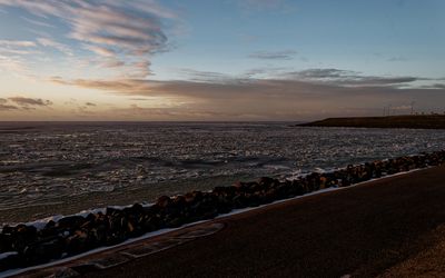 Lelystad — Lelystad - Houtribdijk - View WNW on frozen Markermeer II.jpg