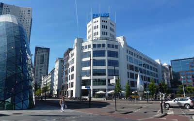 Eindhoven — Lichttoren Eindhoven 1 - Cropped.jpg