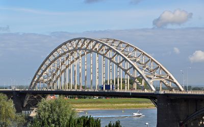 Nijmegen — Nijmegen Waalbrug R01.jpg