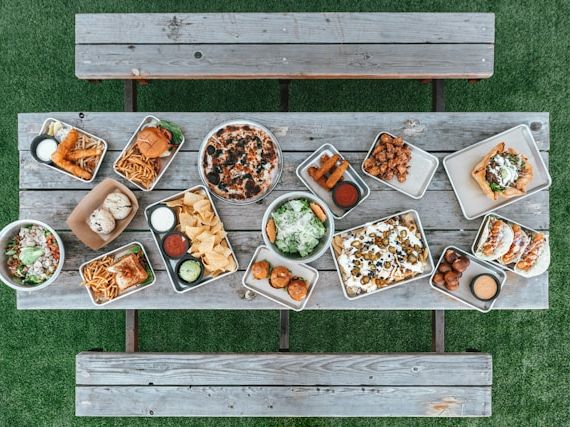 Picknicktafel kunststof in Westland: praktisch omgaan met intensief buitengebruik