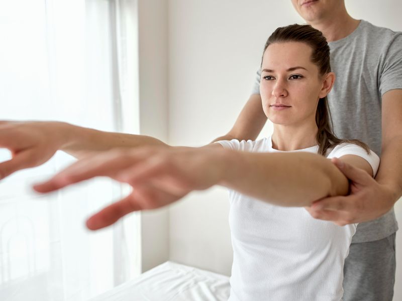 Fysiotherapie Den Haag: waarom je zaterdag zwaarder is dan je denkt