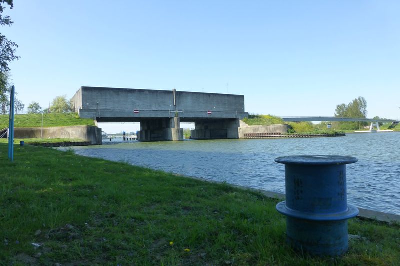 Nieuwegein — Plofsluis Nieuwegein 02.JPG