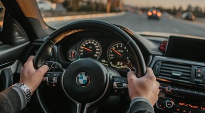 Rijschool Rotterdam: zo haal jij slim je rijbewijs