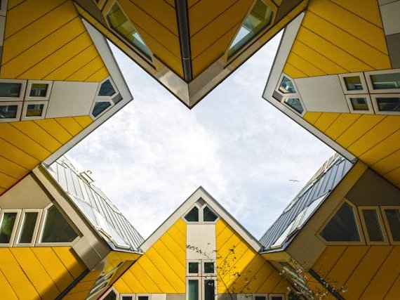 De haven beleven vanaf het water