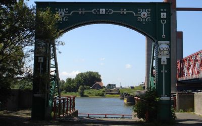 Nissewaard — Rotterdam restant spijkenissebrug.jpg