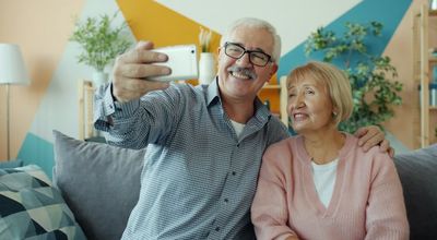 Senioren Smartphone in Pijnacker-Nootdorp: overzichtelijk contact houden in uw eigen omgeving