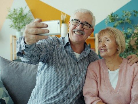 Senioren Smartphone in Pijnacker-Nootdorp: overzichtelijk contact houden in uw eigen omgeving