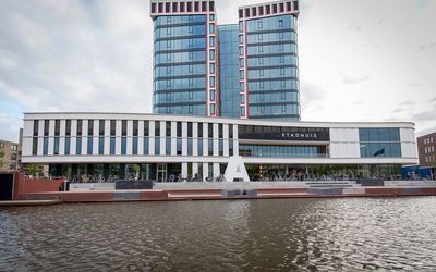 Almelo — Stadhuis Almelo.jpg