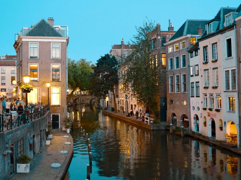 Waarom steeds meer bewoners kiezen voor rolluiken in Utrecht