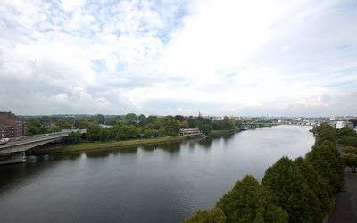 Maastricht — View from the roof of the Bonnefantenmuseum.jpg