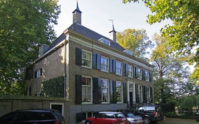 Hoeksche Waard — Wilhelminastraat66Kasteel.jpg