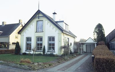 Heerenveen — Woonhuis Oranjewoud Exterieur in Beeld, 10-12-1991, signatuur 69087.jpg