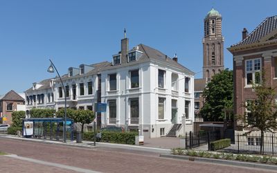 Zwolle — Zwolle, de Peperbus RM41765 vanaf de Eekwal foto8 2016-06-05 12.38.jpg