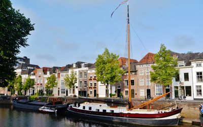 Den Bosch — 's-Hertogenbosch Binnendieze 01.jpg