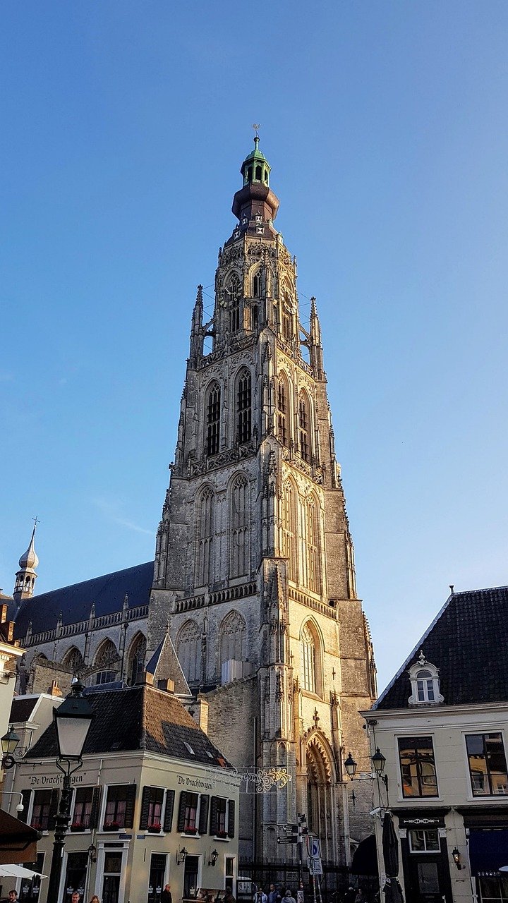 breda-3796429_1280