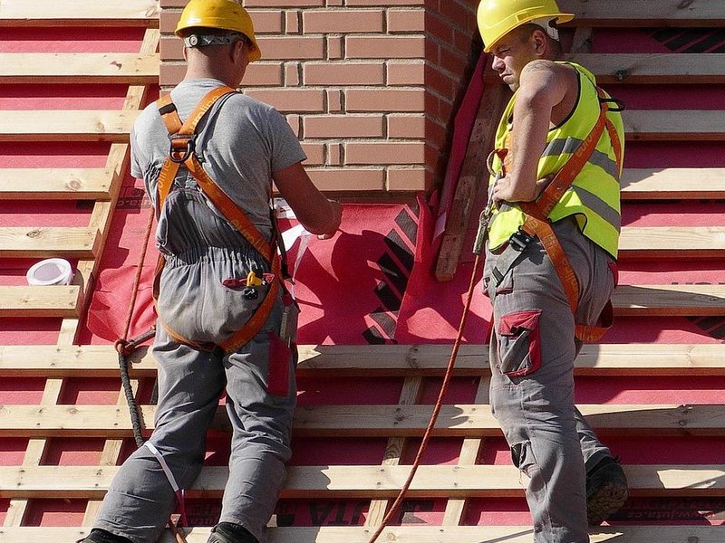 Wat kost een dakrenovatie in Eindhoven? 2025 prijzen & tips