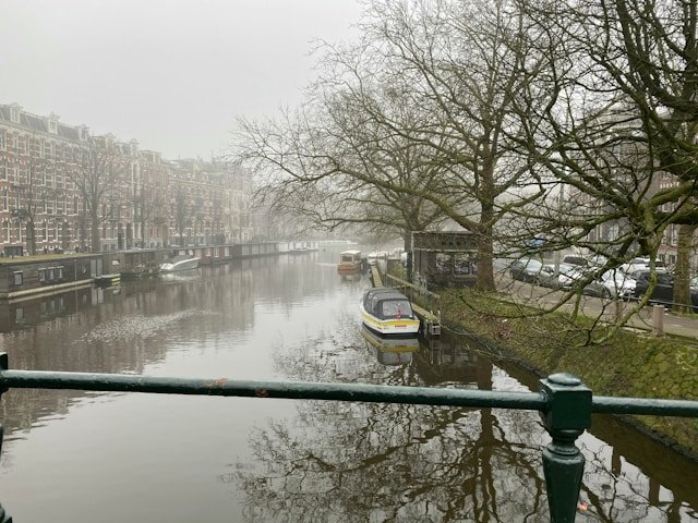 Ontdek de impact van sloopwerken in Amsterdam