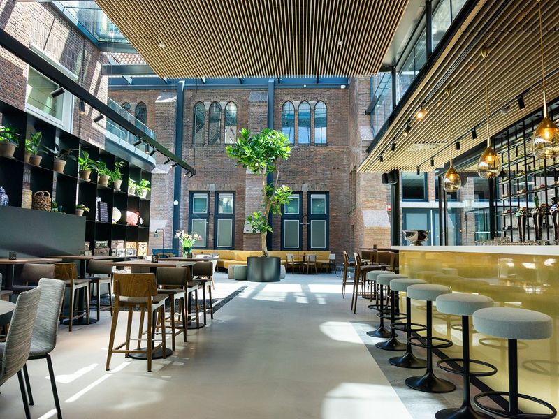 Een sterke vloerkeuze voor modern wonen en werken